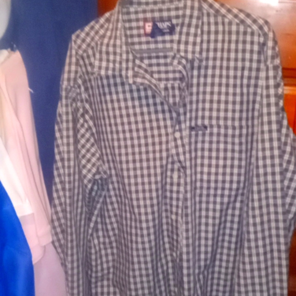 Chaps Ralph Lauren long sleeve button up. Very good condition. 2xl